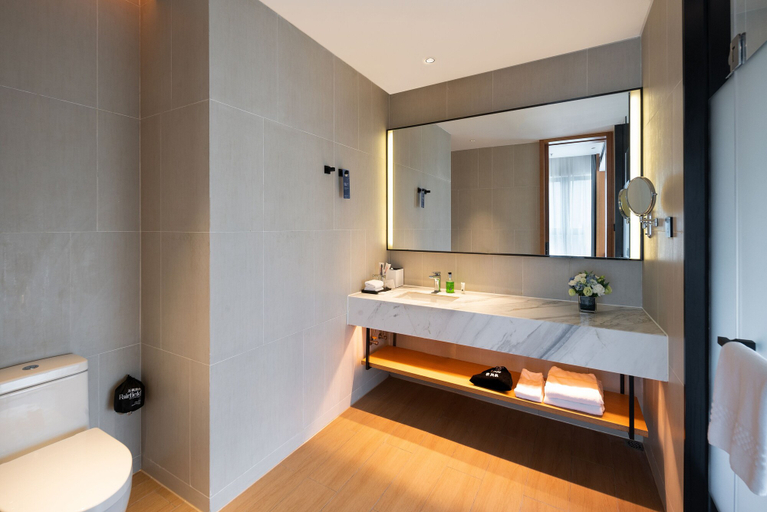 Bathroom 5, Fairfield by Marriott Zhuhai, Zhuhai