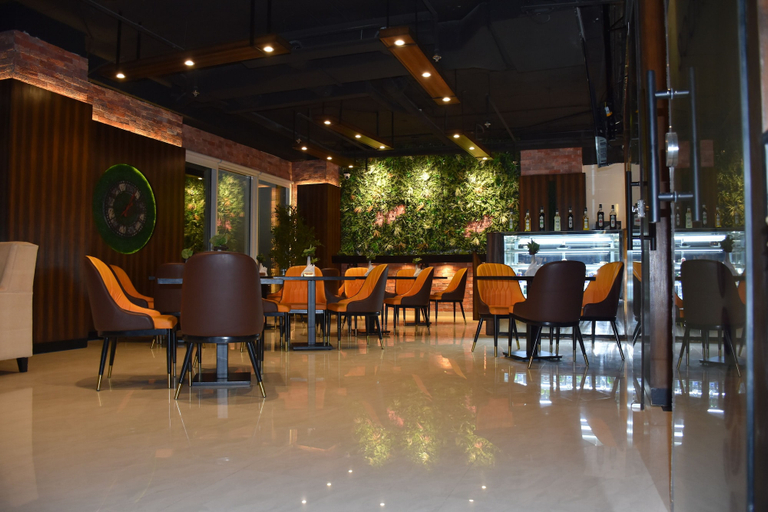 Food & Drinks 5, Al Malqa Elite Hotel, Riyadh
