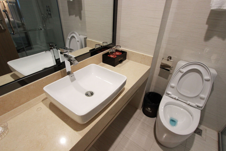 Bathroom 3, Bo Yi Hotel, Guangzhou