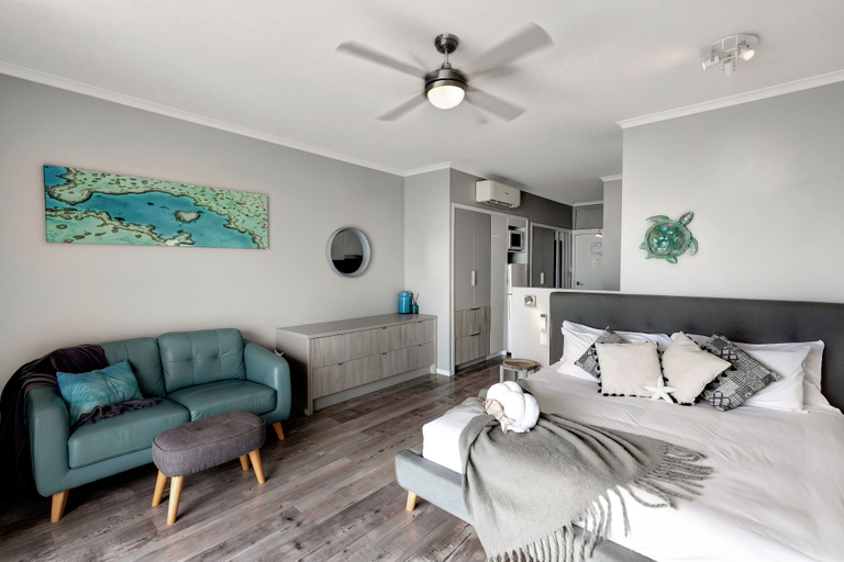 Bedroom 2, OCEAN VIEWS 16a WIFI POOL & SPA, Whitsunday