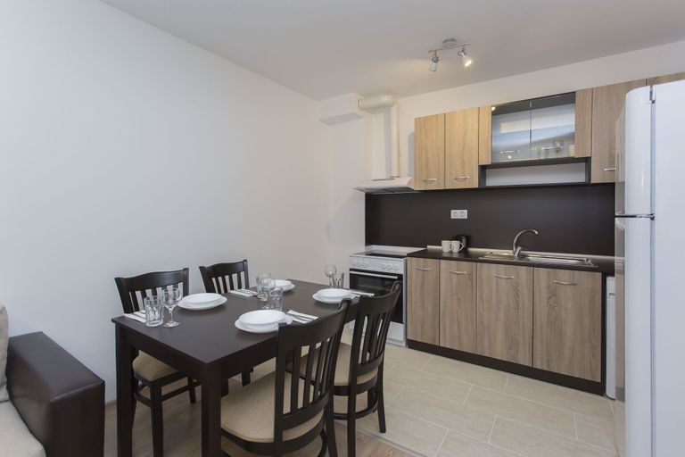 Others 5, Modern 1bdr Apartment Near Center - Free Parking, Stolichna