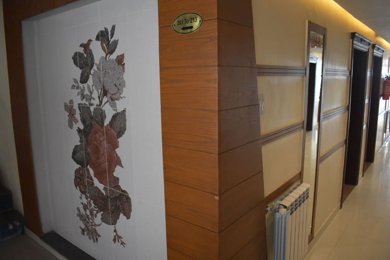 Others 5, Hotel Akkas, Rawalpindi