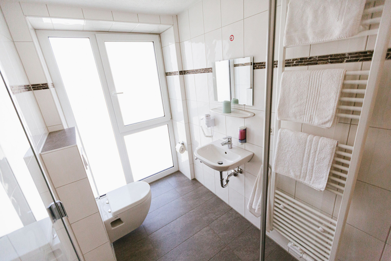 Bathroom 5, Heilbronner Hotel am schönen Theater, Heilbronn