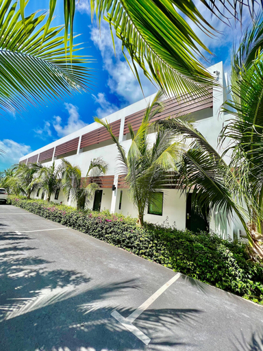 Exterior & Views 2, Seascape Grace Bay Hotel & Townhome Villas