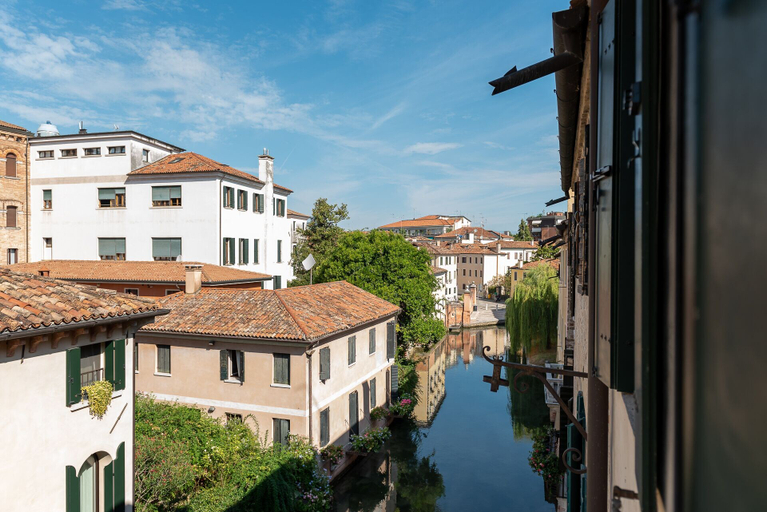 Exterior & Views 2, BURANELLI CHARME ROOMS, Treviso