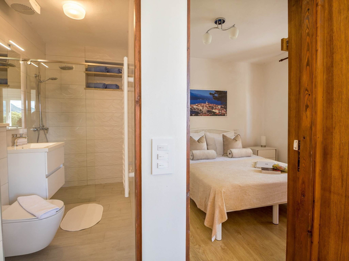 Bathroom 4, Apartment Karla, Korčula