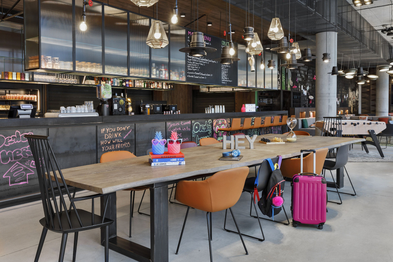 Food & Drinks 5, Moxy Kaunas Center, Kauno