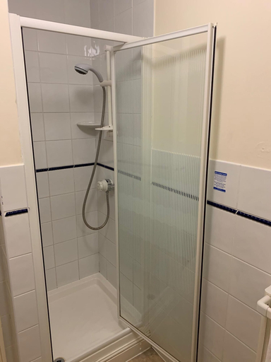 Bathroom 3, Yelf's Hotel, Isle of Wight