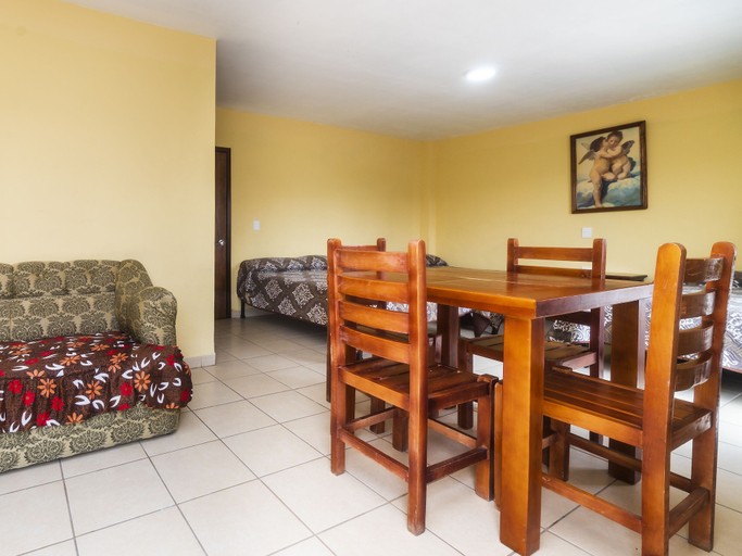 Others 5, Hotel Zaragoza, San Juan de los Lagos, San Juan de los Lagos