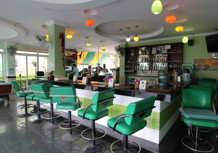 Food & Drinks, Ponderosa Resort, Bang Lamung