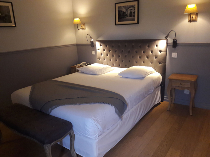 Bedroom 3, Hostellerie des Clos, Yonne