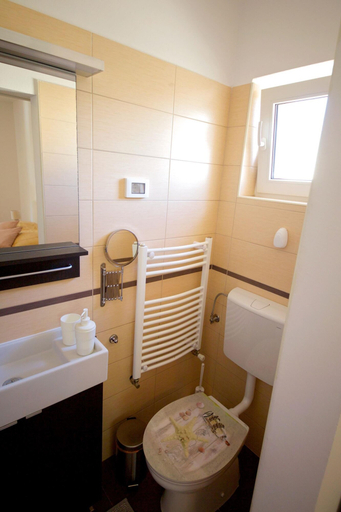 Bathroom 3, Apartments Polenta, Rovinj