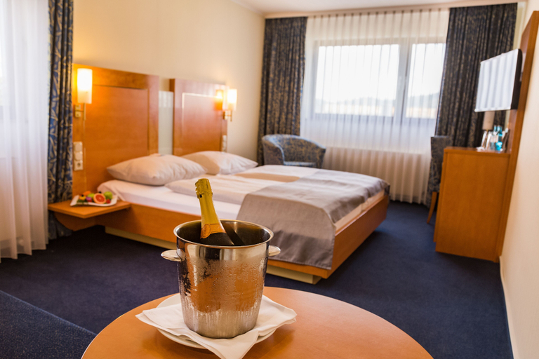 Bedroom 3, Hotel Zur Krone, Limburg-Weilburg