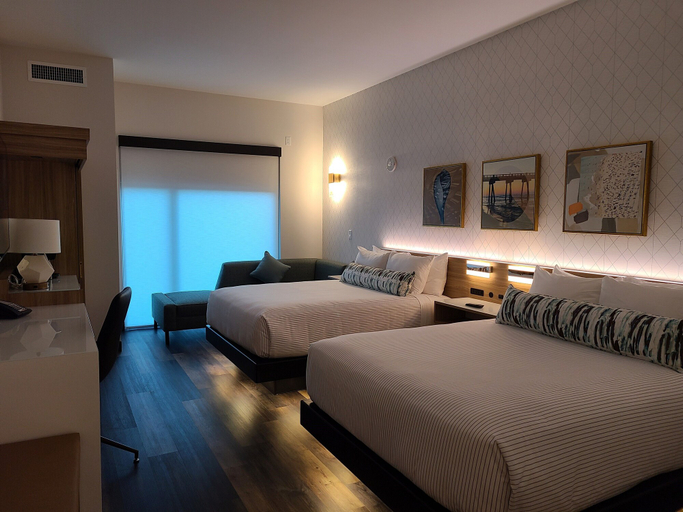 Bedroom 3, Cambria Hotel Orlando Airport, Orange