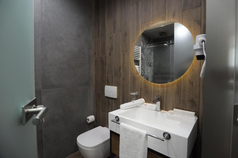 Bathroom 3, AP Hotel Boutique, Vlorës