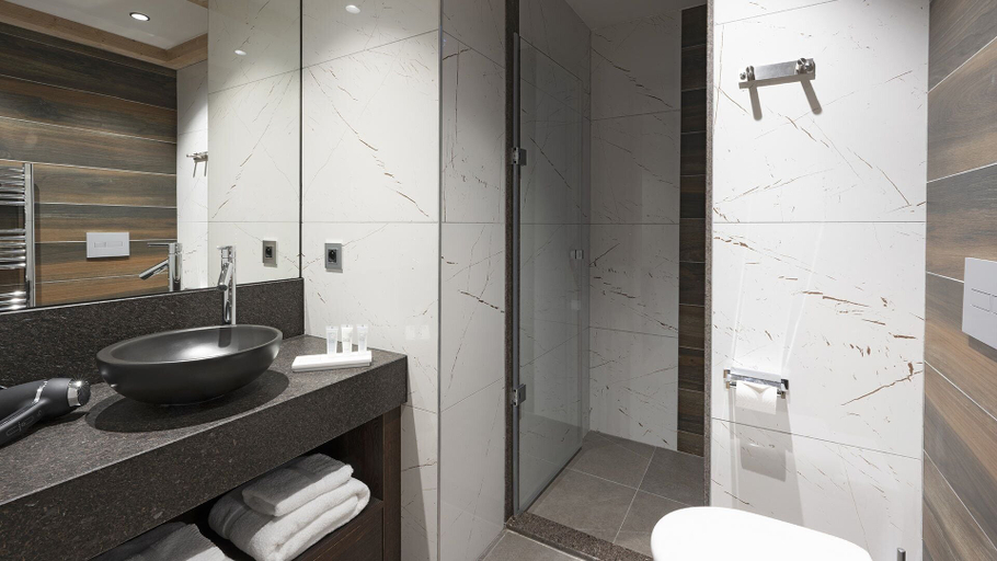 Bathroom 4, MGM Hôtels & Résidences – Résidence Alpen Lodge, Savoie