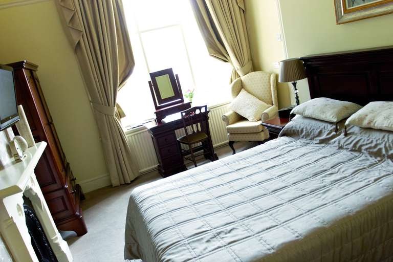 Bedroom 3, Cotford Hotel, Worcestershire