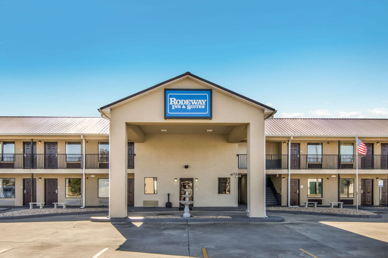 Exterior & Views 2, Rodeway Inn & Suites Dublin, Laurens