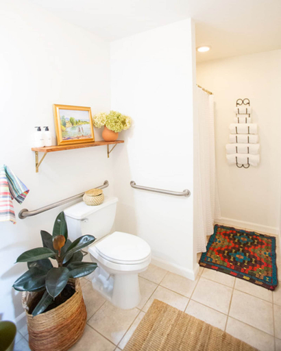Bathroom 4, RubyJune Inn, Klickitat