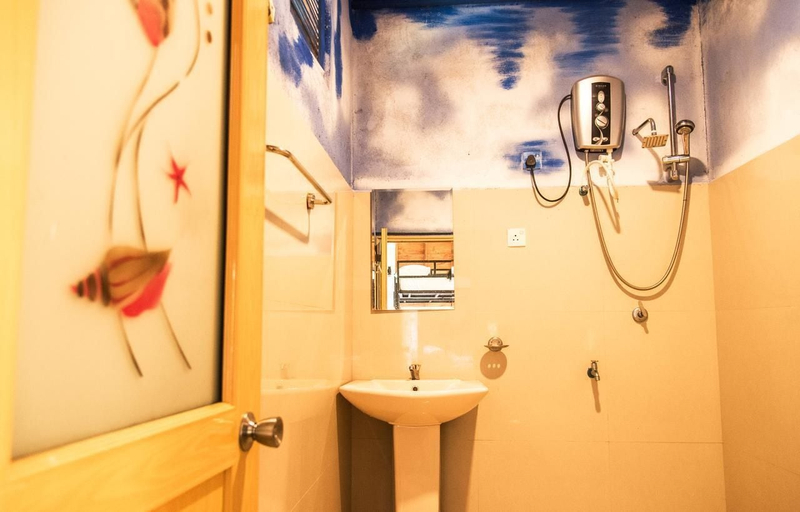 Bathroom 5, Ella City Reach Hostel, Ella
