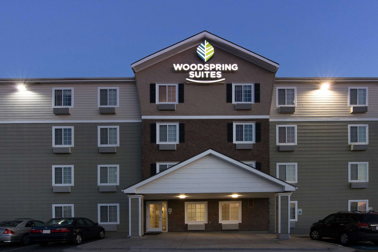 WoodSpring Suites Kansas City Mission, Jackson