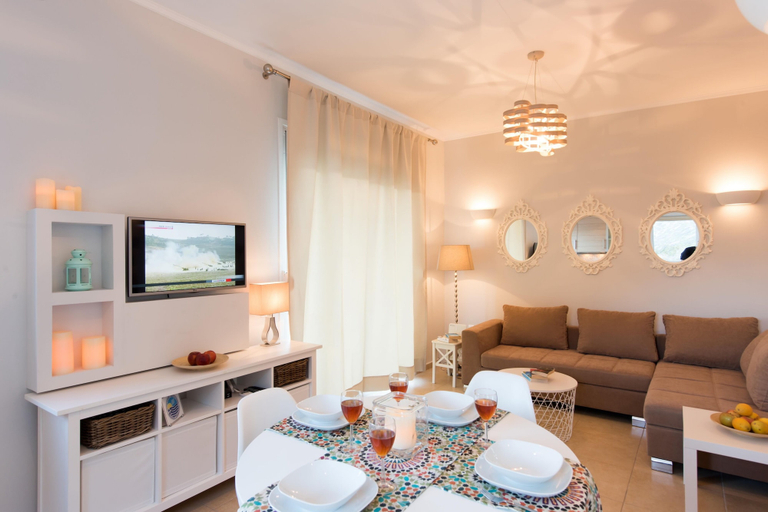 Others 5, Villa Venus, Crete