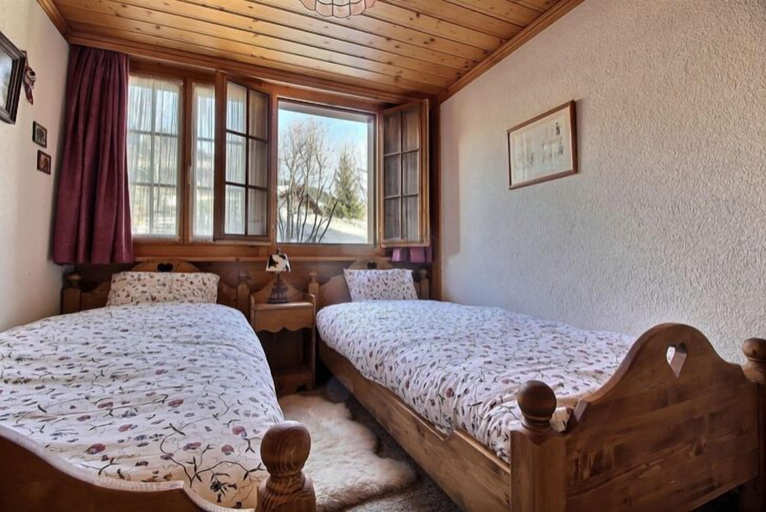 Others 4, Chalet Soldanella, Saanen