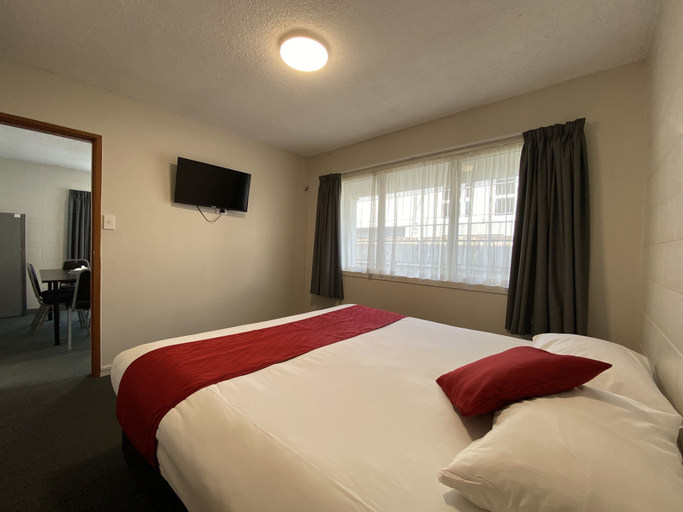 Bedroom 2, Ulster Apartments, Hamilton