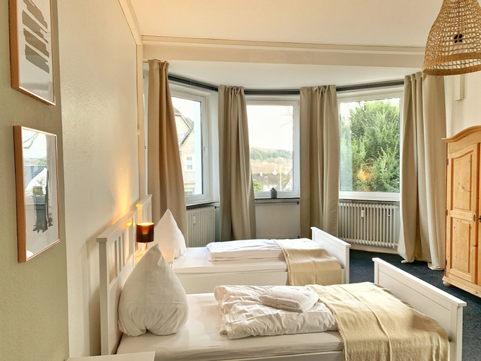 Bedroom 4, Ferienwohnung Stadtvilla, Westerwaldkreis