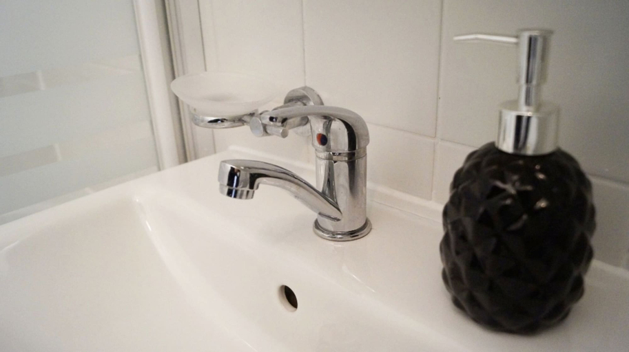 Bathroom 3, Modern Apartment in The Heart of Vienna 3,1, Wien