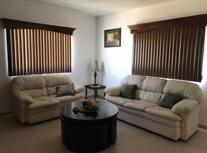 Others 4, Finca Chavez, Ensenada