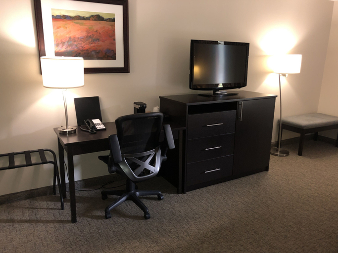 Others 5, Travelodge by Wyndham Lindsay, Kawartha Lakes