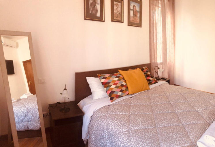 Bedroom 2, Sofia Guest House, Rome