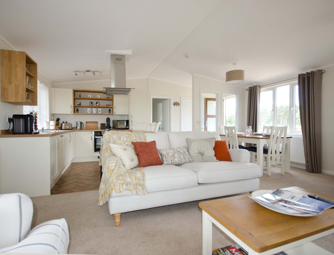 Others 4, Hollicarrs - Woodland Lodge, York