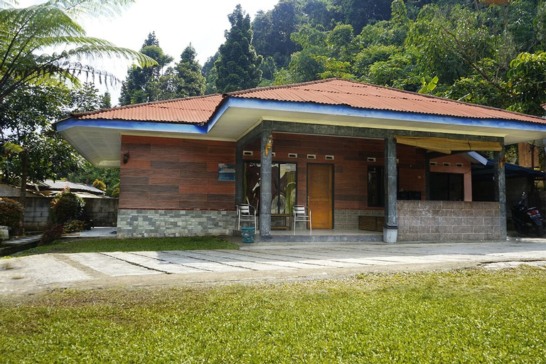 Exterior & Views 2, Villa Memory By Ruang Nyaman, Bogor