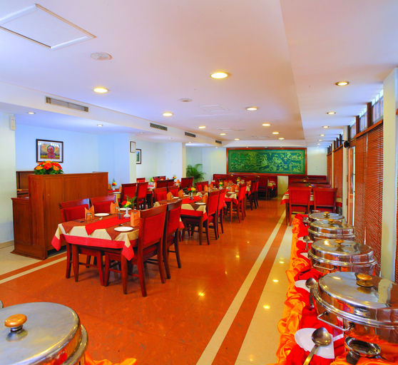 Food & Drinks 5, Hotel Excellency, Ernakulam