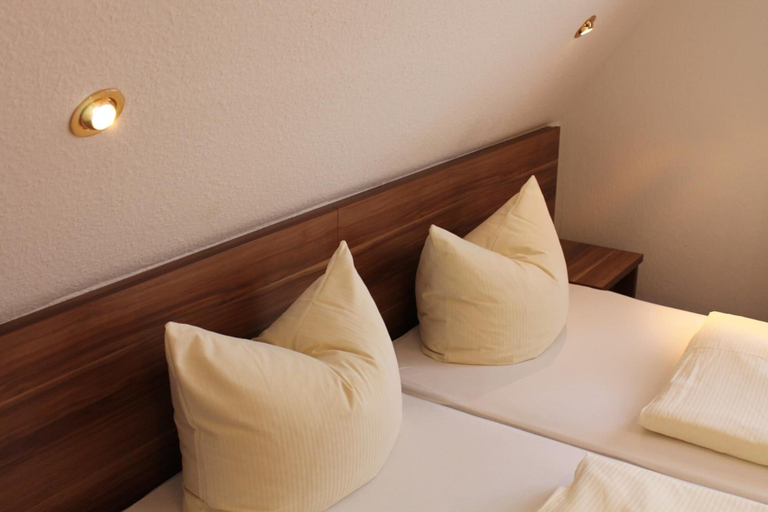 Bedroom 4, Hotel Restaurant Café Uhl, Ansbach