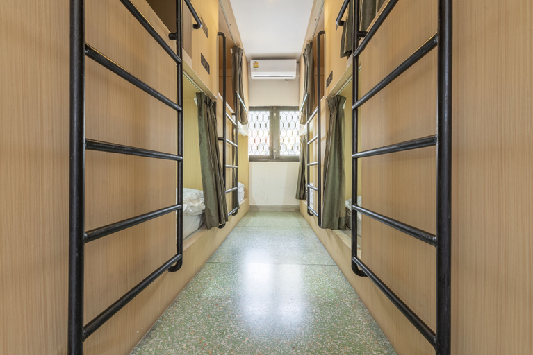 Others 5, Sloth Hostel, Phra Nakhon