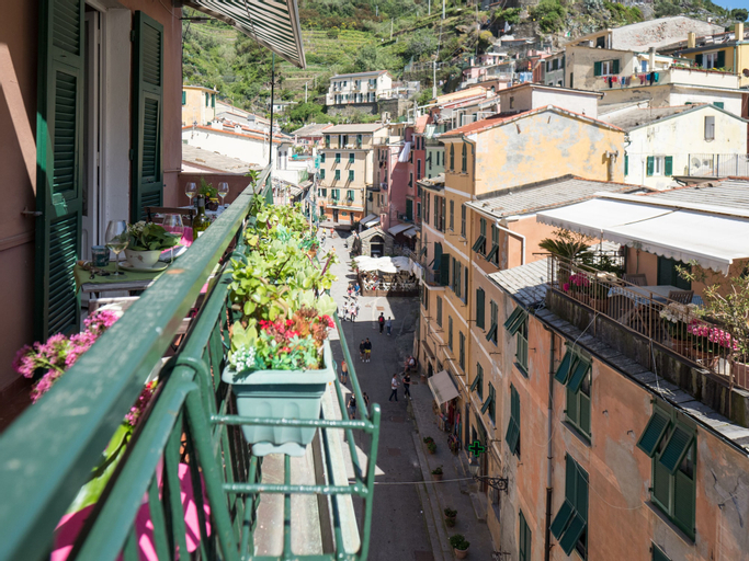 Exterior & Views 1, Recanissu Apartment with balcony & AC, La Spezia