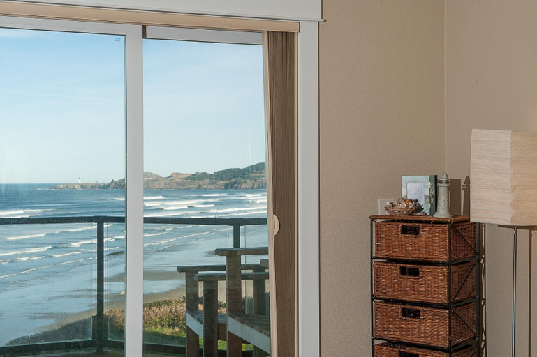 Others 1, Michaels Beach Place at Shoreline Ridge, Lincoln