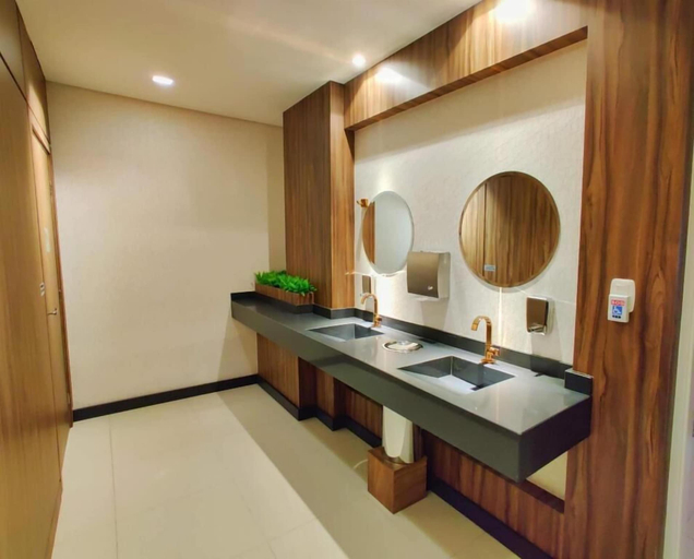 Bathroom 3, Mogano Express Hotel, Chapecó