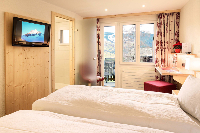 Bedroom 3, Hotel Caprice, Interlaken