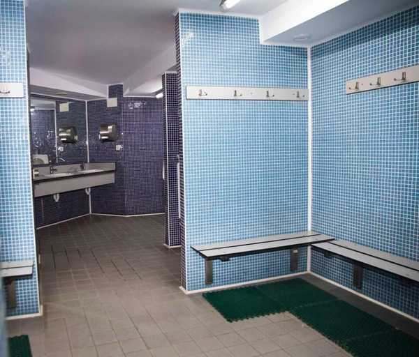 Bathroom 5, Albergue de Peregrinos San Cipriano - Hostel, Navarra