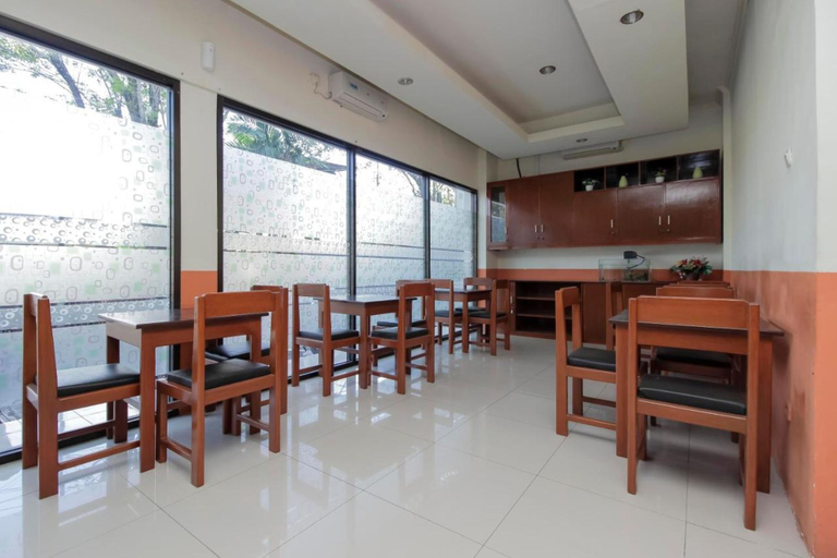 Food & Drinks 5, RedDoorz Near Jalan Jendral Sudirman, Manado