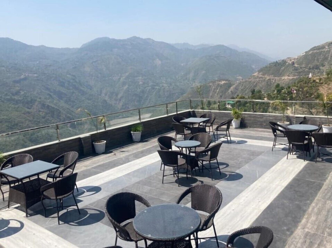 Food & Drinks 4, P.VEE RESORTS, Sirmaur