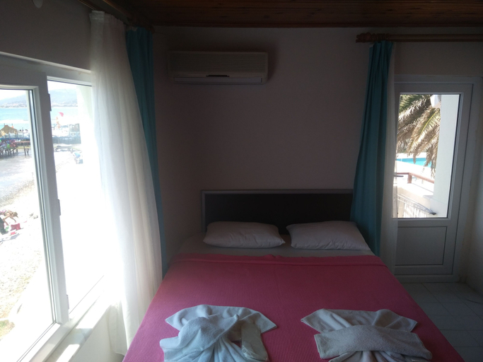 Bedroom 3, Ares Tatil Koyu, Ayvacık