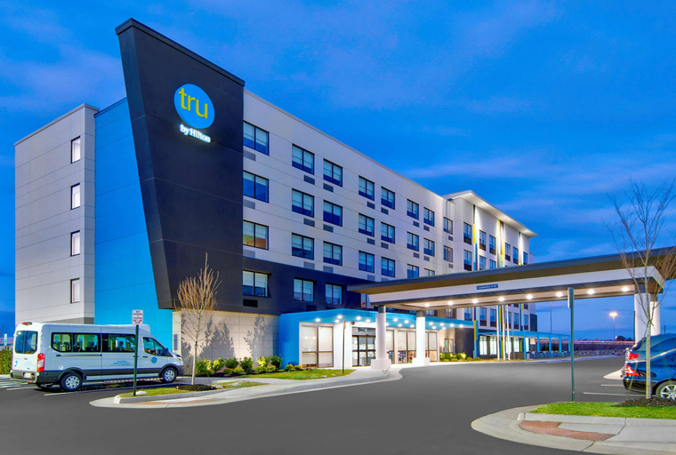 Exterior & Views 2, Tru By Hilton Ashburn One Loudoun, Va, Loudoun