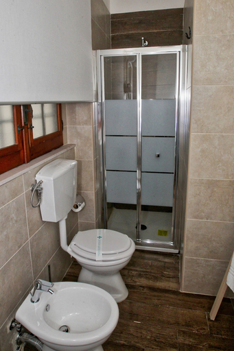 Bathroom 5, Villa al Mare B&B, Bari