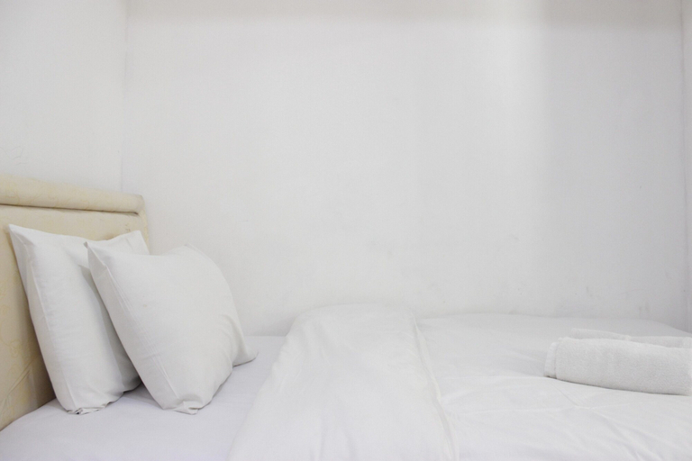 Bedroom 3, Compact and Minimalist 2BR Apartment at Gateway Pasteur, Bandung