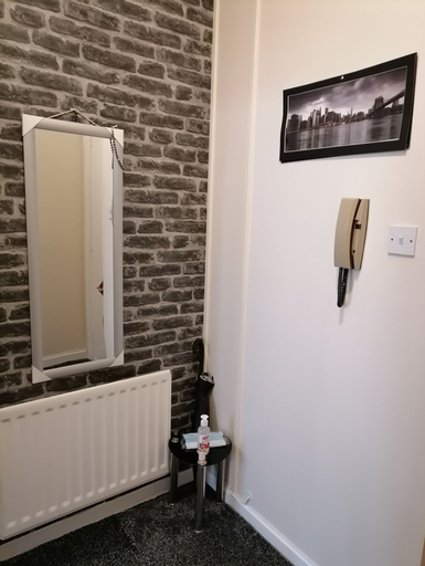 Central Glasgow Apartment - Sleeps 2 & Kitchen, Glasgow